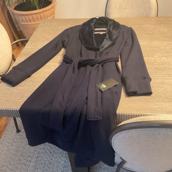 Ugg Duffield Navy Robe, Size L - Picture 2 of 5